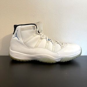 Jordan 11 Retro Legend Blue